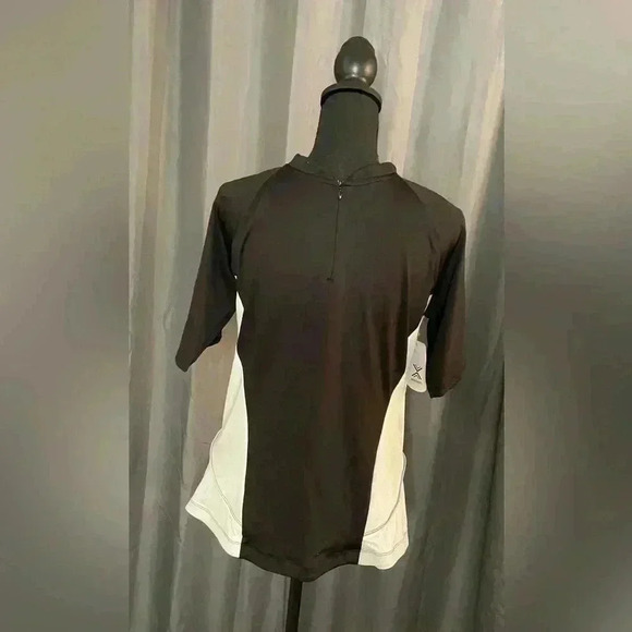109. Xersion Men’s Cycling Shirt, Size Large, NWT - Picture 2 of 5